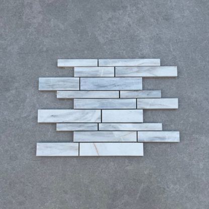 Calacatta White Marble Atrium Polished Mosaic Tiles